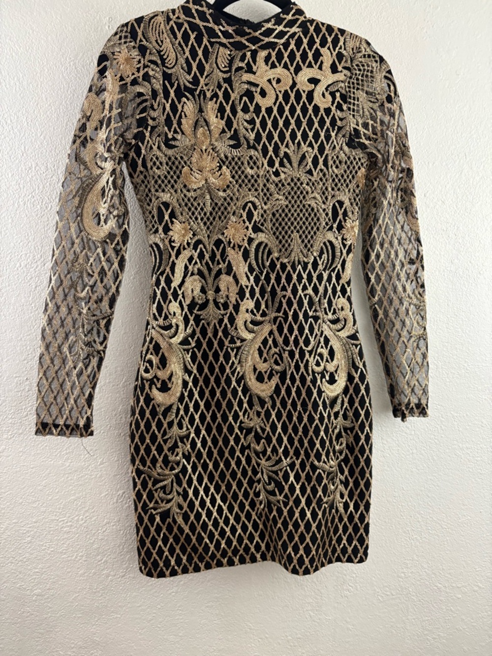 Club L sequin embellished long-sleeve sheath dress size 8